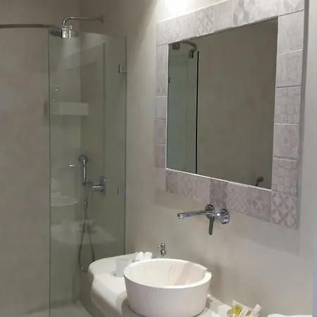 Keti Hotel Fira (Santorini)